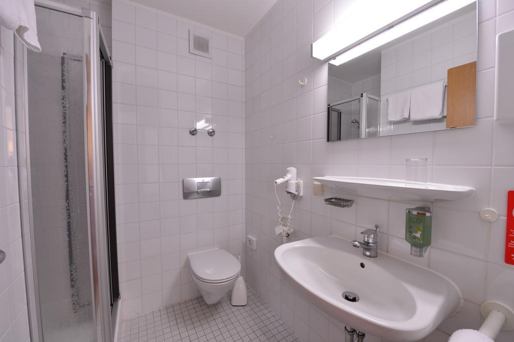 Tagungszentrum Schmerlenbach Hösbach Екстериор снимка
